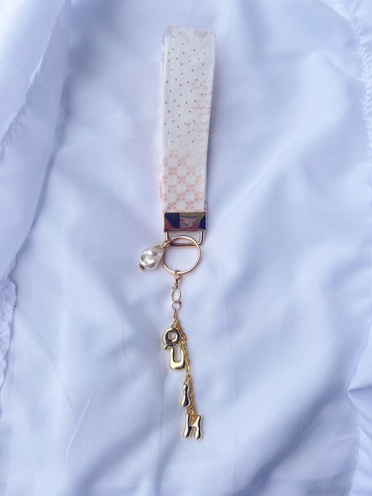 Dainty + Free Keychain